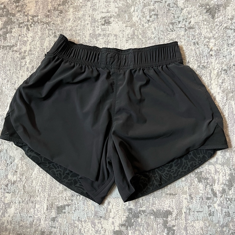 Lululemon 4” inseam reversible running shorts